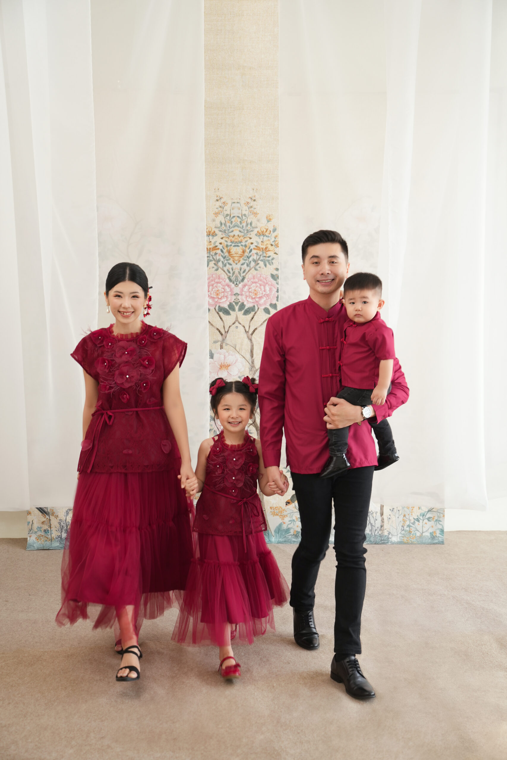 RÚ YÌ - LUNAR SET FAMILY MAROON